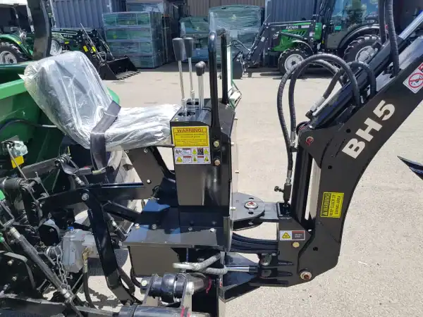 Tractor Backhoe BH5 - Image 4