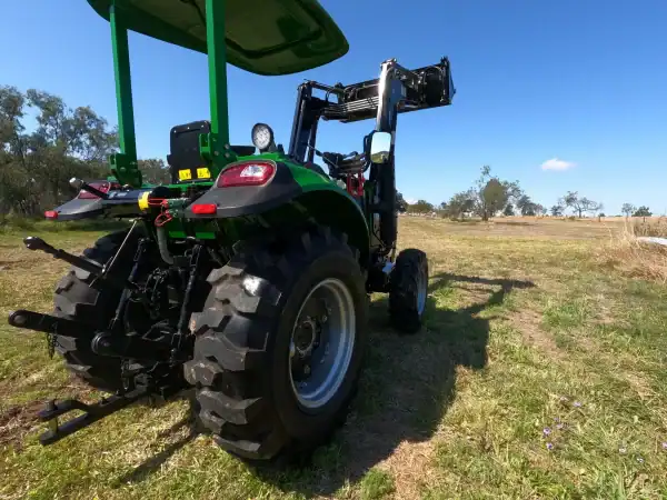 60hp Tractors AK604 - Image 8