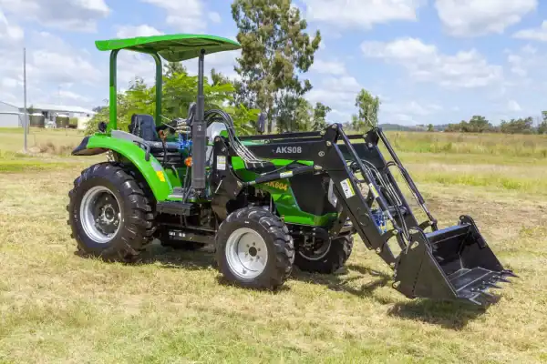 60hp Tractors AK604 - Image 2