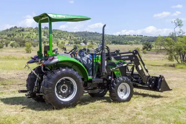 60hp Tractors AK604 - Image 4