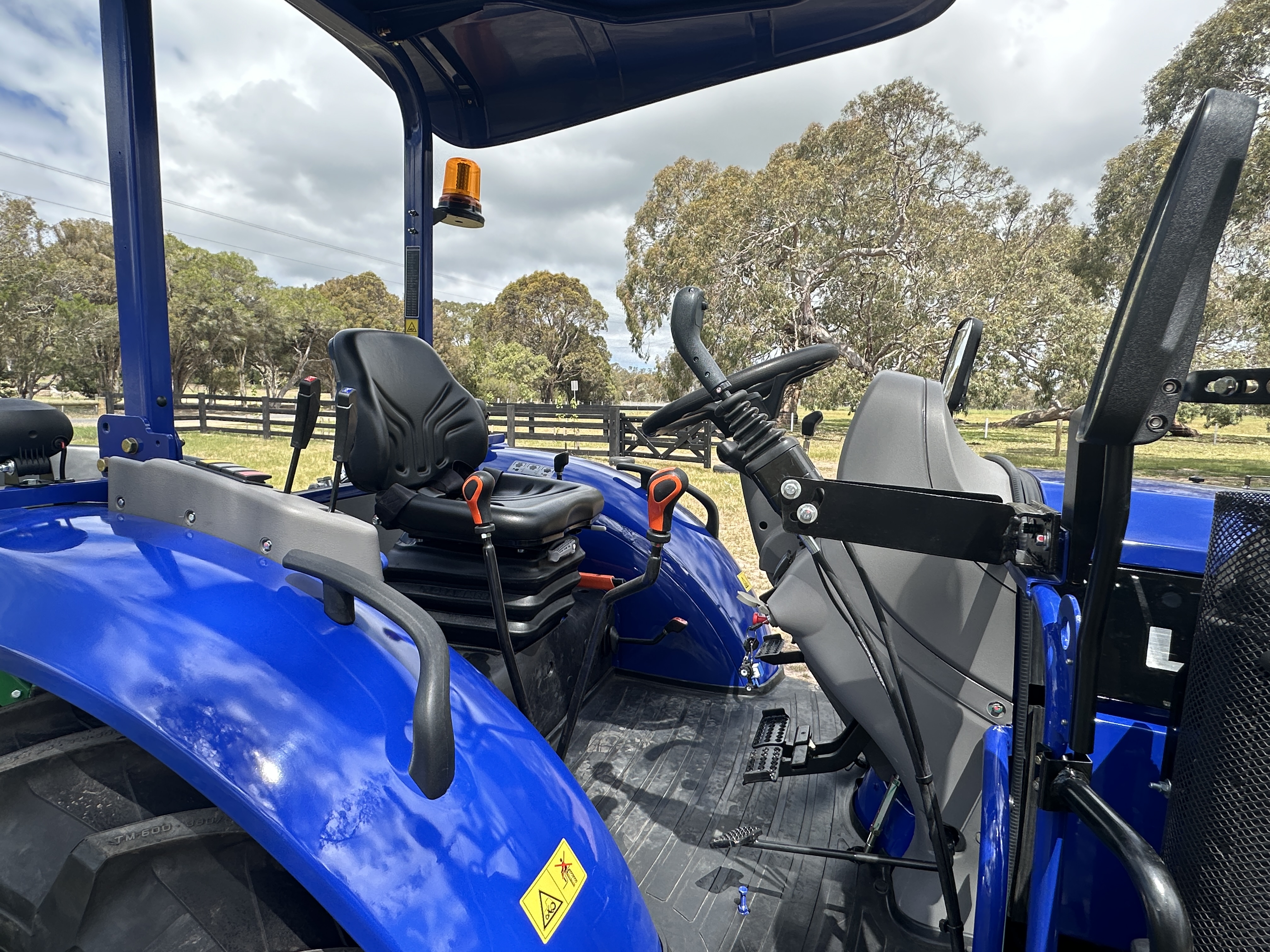 Lovol M504 TB-1, 50hp Rop's Tractor - Image 4