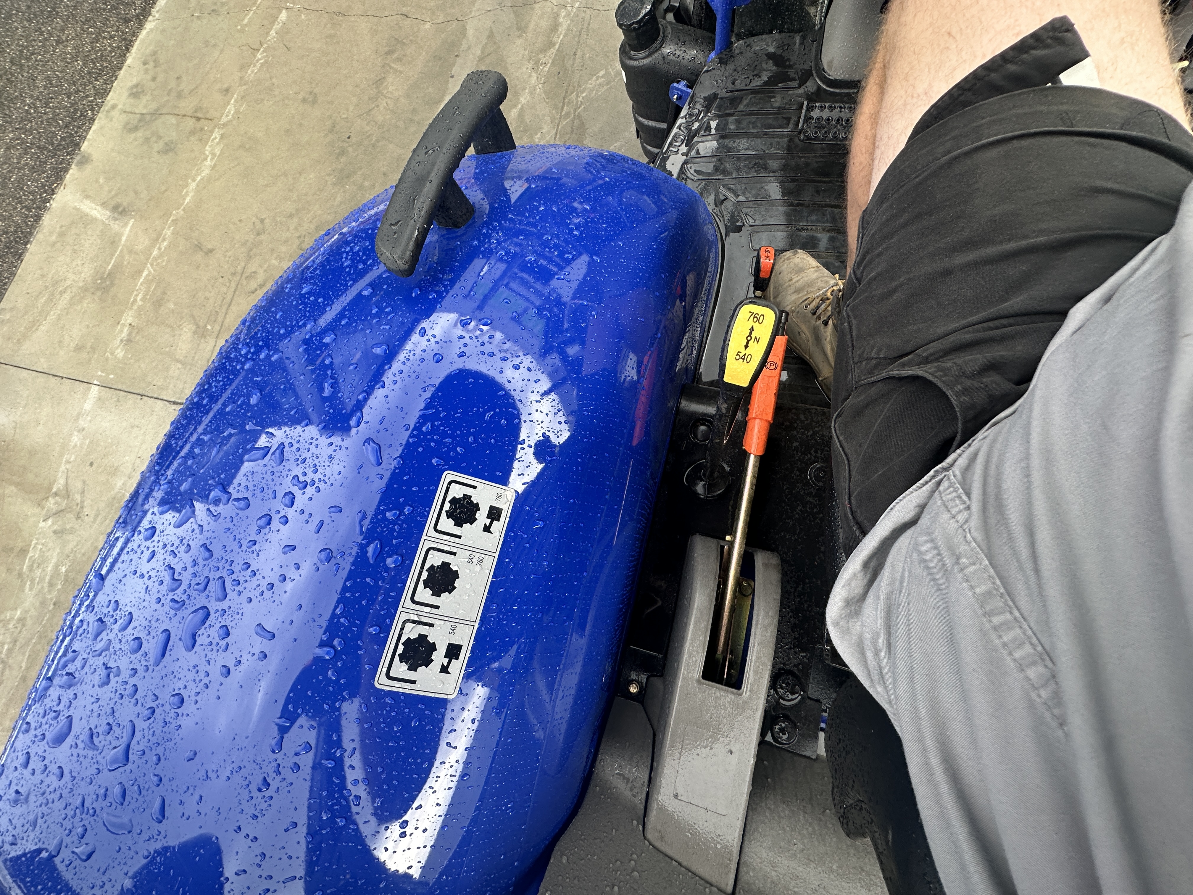 LOVOL M504 Rop's Tractor